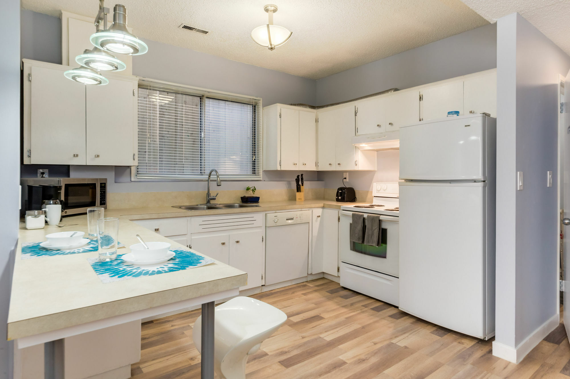 Fabulous 4Br Suite Close To Dt, Sait, U Of C By Prowess Calgary Luaran gambar
